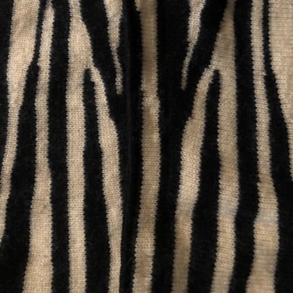 Lucky Brand Zebra Retro/Rockabilly Style Sweater - Picture 5 of 5